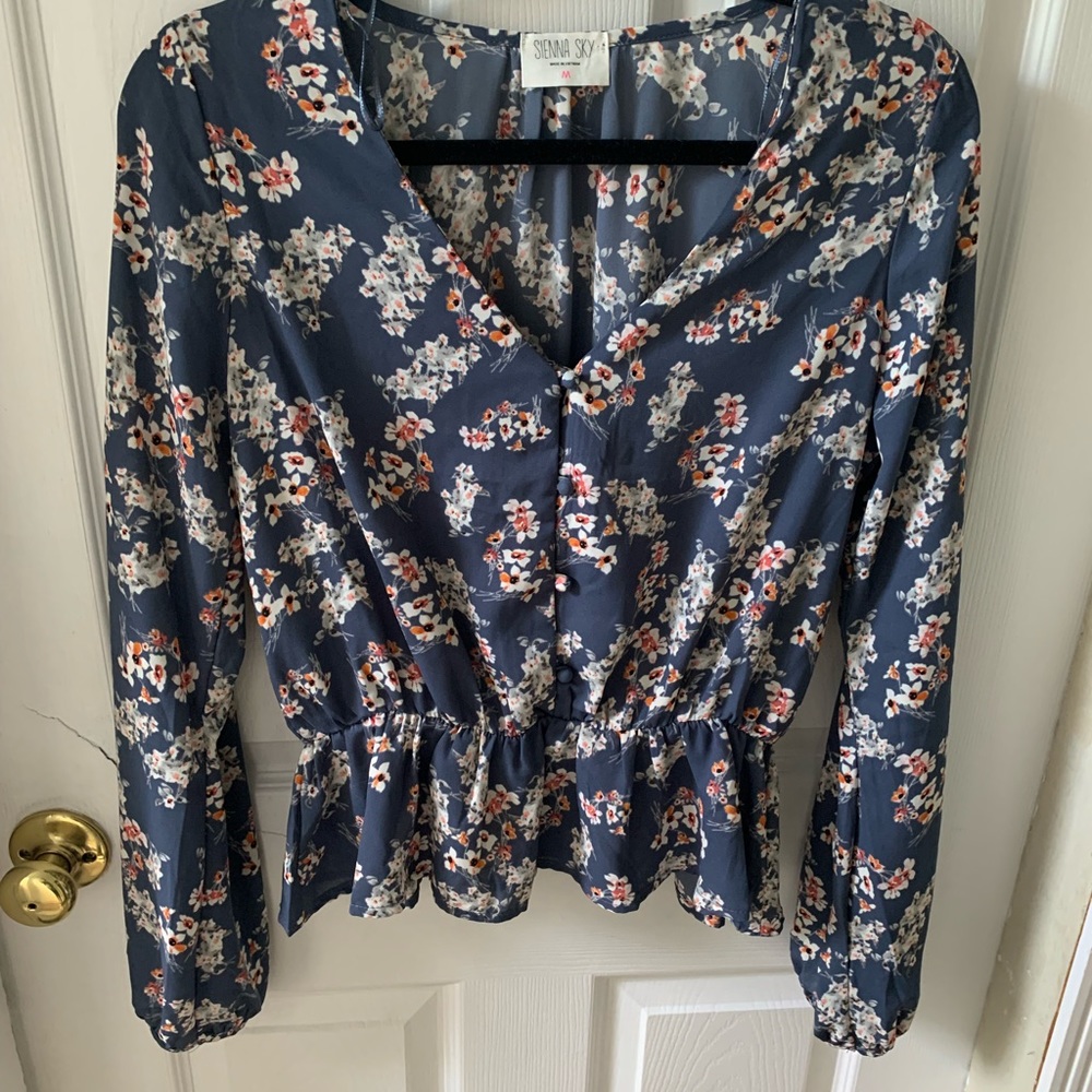 Long sleeve floral pattern blouse